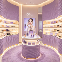 Ensemble de meubles de présentation en bois massif, comptoir cosmétique, armoire, solution de projet clé en main pour l'intérieur de salons de beauté et boutiques de luxe modernes