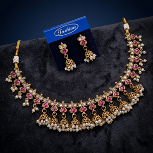 Conjunto nupcial chapado en oro: Collar choker, pendientes colgantes, tikka, circonita étnica, moderno, para boda, compromiso, aniversario, alta calidad - Product Image 3