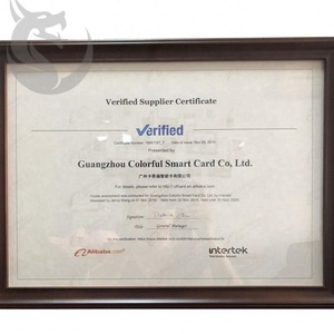 Tarjeta de Visita Metálica Ecológica de Lujo CLF con Logotipo Personalizado, Tarjeta de Crédito NFC RFID, Superficie Brillante de 0.8 mm de Grosor, Certificación ISO, Dorada - Product Image 6