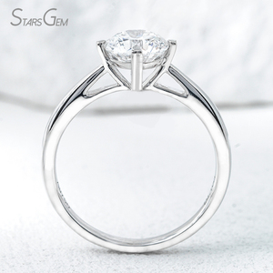 Anillo de Compromiso Solitario Starsgem de 1 Quilate, 6.6 mm, Corte Brillante, Diamante Blanco Cultivado en Laboratorio, Color D, Estilo Clásico, Oro Blanco de 18 Quilates, 2.9 g - Product Image 4