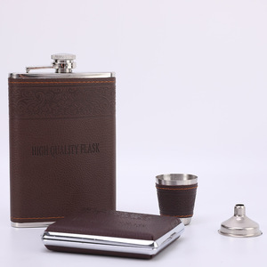 Meilleure vente de bouteilles en acier inoxydable 8 oz, whisky brun, bar à boire, flacon de hanche, <span class=keywords><strong>ensemble</strong></span> <span class=keywords><strong>cadeau</strong></span> avec boîte <span class=keywords><strong>cadeau</strong></span>, vente en gros - Product Image 5