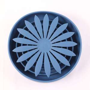 Tapis de léchage pour chien en silicone en forme de fleur, gamelle ralentissante pour animaux de compagnie, bol d'alimentation lente en silicone rond en forme de feuille - Product Image 2