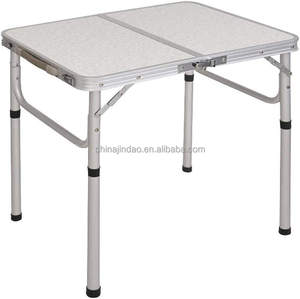 <span class=keywords><strong>Valise</strong></span> pliée centrale en aluminium de 2 pieds <span class=keywords><strong>Petite</strong></span> <span class=keywords><strong>table</strong></span> portable avec filet <span class=keywords><strong>Table</strong></span> de <span class=keywords><strong>camping</strong></span> légère Mini <span class=keywords><strong>table</strong></span> de pique-nique en métal pour l'extérieur - Product Image 2