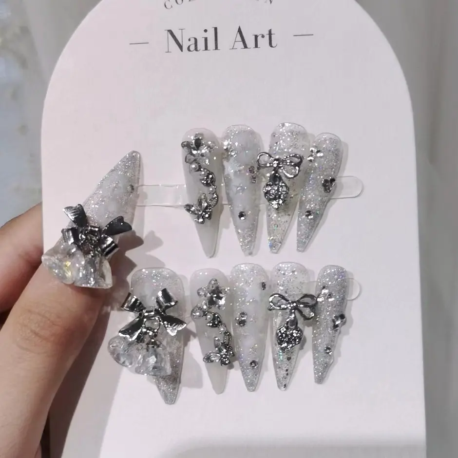 Handmade nail art broken diamond advanced grey luxury flash silver Seine Snowflake fake nails Wearable artificial nail patch