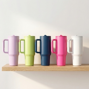 Gobelet <span class=keywords><strong>personnalisé</strong></span> de 40 oz avec poignée et couvercle à paille rabattable, en acier inoxydable à double paroi, isolé sous vide, tasse de voyage de 40 oz - Product Image 6