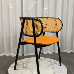 Silla de Salón TB24 con Respaldo Curvo, Tejido de Ratán PP, Estilo Moderno de Mediados de Siglo, Asiento Acolchado de Cuero Sintético, Precio Directo de Mayoreo - Product Image 5