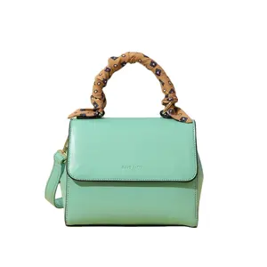 Modes chals dekoriert benutzer definierte Handtasche aus grünem recyceltem PU-Leder für den täglichen Gebrauch