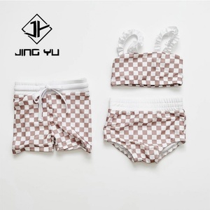 Traje de Baño Infantil Hawaiano de Poliéster Ecológico con Protección Solar, Personalizado, de una Pieza, con Estampado, MOQ Bajo - Product Image 4