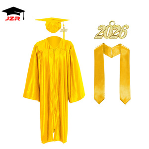 Ensemble de graduation universitaire pour adulte 2026, doré brillant, en tissu satiné, avec <span class=keywords><strong>toge</strong></span>, toque et étole, vente en gros, personnalisable - Product Image 1