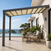 Pergola pliante électrique robuste avec drainage intégré des eaux de pluie pour restaurant et repas en plein air