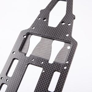 Plaques de châssis de voiture RC en fibre de carbone 3K tissée, usinées CNC, sur mesure OEM, 2,5 mm, 3 mm, 5 mm, pour course, drag, drift, pour garçons - Product Image 2