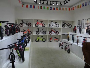 Chất Lượng Hàng Đầu Đào Tạo Có Thể Gập Lại Xe Đạp Cho Trẻ Em Tự Cân Bằng Xe Đạp Carbon TOP Kids OEM Tùy Chỉnh - Product Image 6