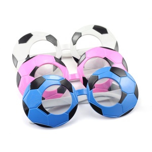 Lunettes <span class=keywords><strong>de</strong></span> soleil pour les fans <span class=keywords><strong>de</strong></span> <span class=keywords><strong>football</strong></span>, cadeau <span class=keywords><strong>de</strong></span> vacances, lunettes <span class=keywords><strong>de</strong></span> fête <span class=keywords><strong>de</strong></span> <span class=keywords><strong>football</strong></span>, lunettes <span class=keywords><strong>de</strong></span> <span class=keywords><strong>sport</strong></span>, lunettes <span class=keywords><strong>de</strong></span> soleil mignonnes pour enfants - Product Image 1