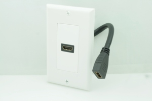 Câble vidéo mural à port unique Pigtail <span class=keywords><strong>Hdmi</strong></span> Wall Plate Prise <span class=keywords><strong>HDMI</strong></span> vers prise avec câble 6 pouces 4K UHD, ARC et Ethernet Pass-Thru - Product Image 4