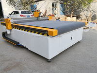 Machine de découpe de tissu CNC à commande PLC, moteur servo, haute capacité pour la découpe d'échantillons de vêtements, de tissus et de nuanciers textiles 1600x2500mm