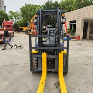 Chariot élévateur Komatsu Fd30 d'occasion en bon état avec boîte de vitesses, pompe, moteur et moteur - Poids de 3500 kg Meilleure vente à prix réduit - Product Image 6