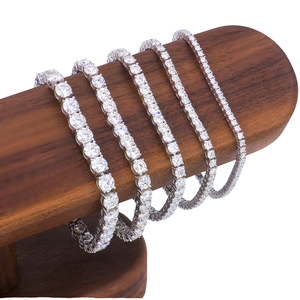 Pulseras de Plata 925 con Moissanita Engastada para Hombre y Mujer, Disponibles en 3mm-6mm, Pulsera Tenis Elegante y a la Moda - Product Image 1