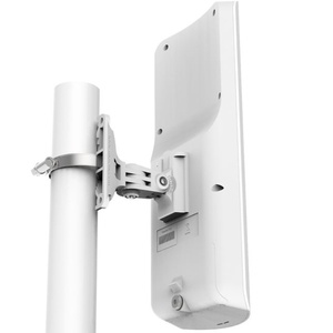Commutateur Mikrotik RB921GS-5HPACD-15S POE 24 ports avec antenne intégrée - Product Image 4