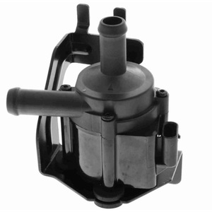 Bomba de Agua Eléctrica Ford CM5G-8C419-AA01 Para Repuesto o Reparación - Product Image 1