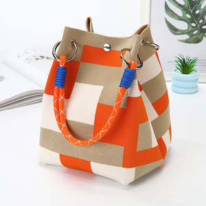 Borse Pieghevoli in Corda Personalizzabili con Logo, Borse alla Moda Intrecciate a Mano, Borsa Chunky Knit di Design per Donne - Product Image 2