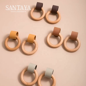 Poignées rondes en bois massif Santaya pour armoires de cuisine, boutons de tiroir de chambre à coucher, poignées de meubles en cuir - Product Image 1