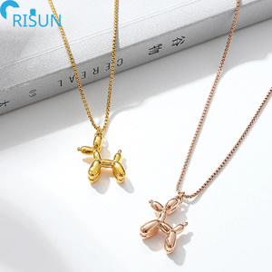 Vente en gros Collier en acier pour ballons enfantins et chiots Chaîne 3D avec accessoires Pendentif Logo personnalisé Porte-clés en émail pour chiens ballons - Product Image 1