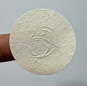 Etiquetas de Embalaje con Impresión de Logotipo Personalizado de Fábrica, MOQ Bajo, Etiquetas de Papel Texturizado <span class=keywords><strong>3D</strong></span> Simples de Alta Calidad - Product Image 6