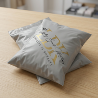 Sacs d'expédition en polyéthylène transparents personnalisés avec logo, sacs d'expédition givrés pour vêtements avec rabat, sacs d'emballage auto-adhésifs
