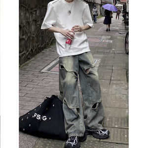 Jeans pour hommes à ourlet contrastant, coupe droite, en denim, avec détails audacieux, vente en gros - Product Image 2