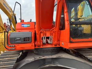 รถขุดตีนตะขาบ Doosan DX300 มือสอง ขนาด 30 ตัน พร้อมเครื่องยนต์ มอเตอร์ เกียร์ ลูกปืน รุ่นปี 2023 สำหรับขาย - Product Image 3