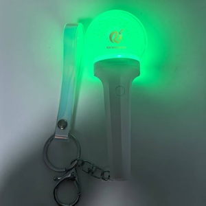 Richshining Glow Key chain Light-LED-Anhänger mit benutzer definiertem Logo und 8 Farbmodi, Valentinstag/Partys/Nachts icherheit - Product Image 5