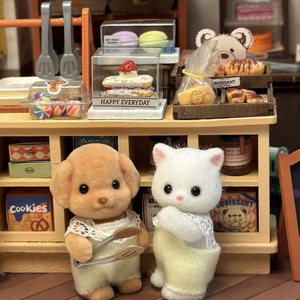 Muñeco de Peluche de Poliéster Flocado de Caniche Adorable, Famoso en Internet, Imprescindible para Padres, con Extremidades Articuladas, Perfecto para Niños - Product Image 2