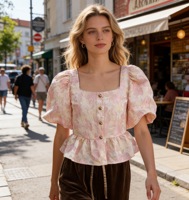 Nouveau haut amincissant à col carré et manches bouffantes en jacquard doux de style français