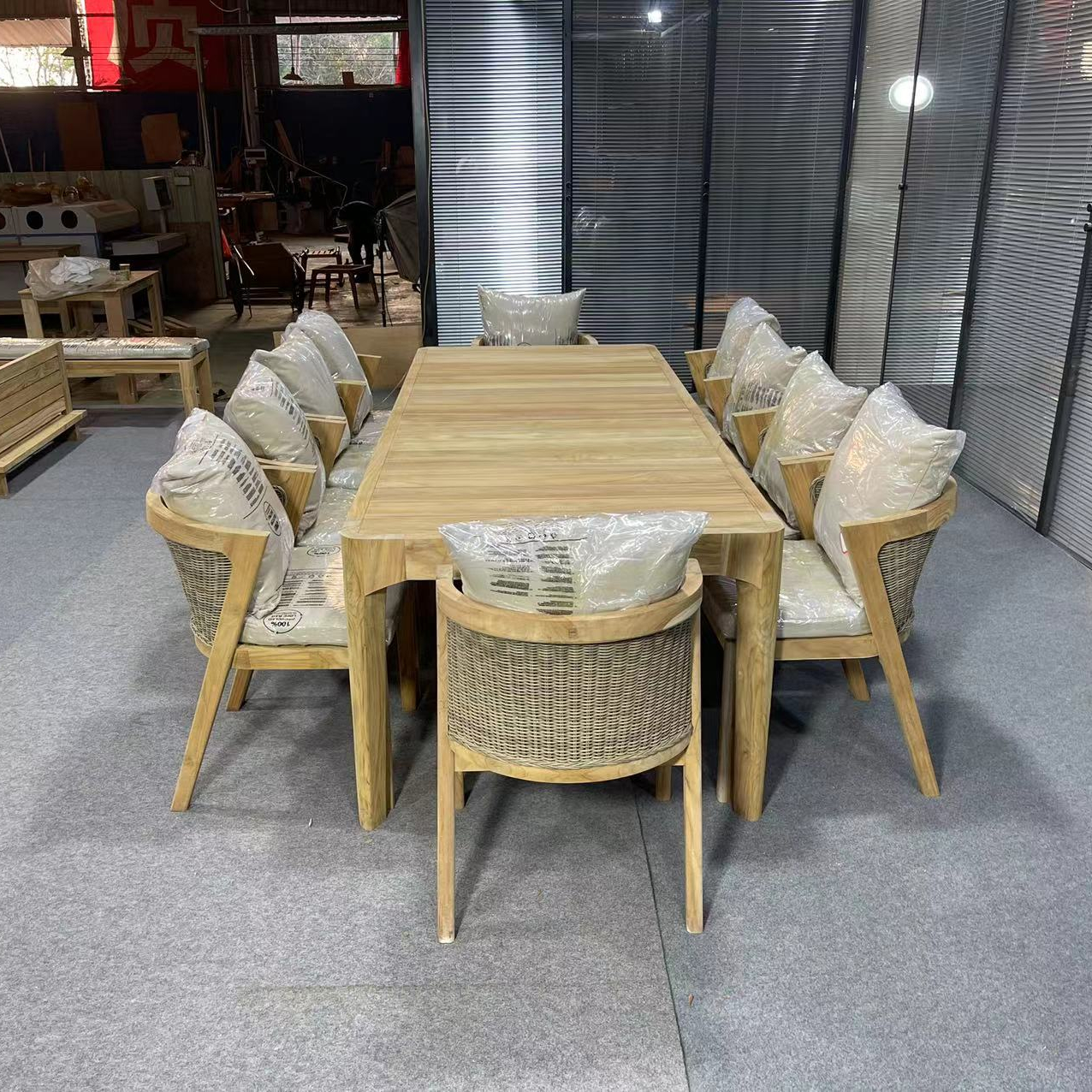 Luxury Outdoor Patio Set Furniture Teak Table And Chair Set Dining Table Set 8 Seater