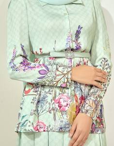 Robe musulmane moderne pour femmes malaisiennes SIPO Eid, satin uni, 2 pièces, dentelle florale verte, broderie, Baju Kurung - Product Image 4