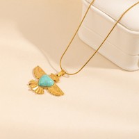 Nouveau collier pendentif en forme de cœur d'aigle en turquoise plaqué or en acier inoxydable