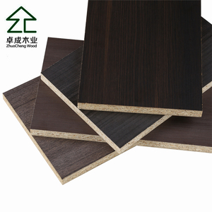 Tablero de Partículas de 18 mm 4x8, Modelo <span class=keywords><strong>OSB</strong></span>, Hecho de Madera de Álamo para Decoración de Muebles y Gabinetes - Product Image 1