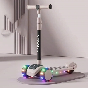 Nouveau design, <span class=keywords><strong>prix</strong></span> bas, trottinettes à 3 roues pour enfants avec lumière LED pour les enfants de 3 à 10 ans - Product Image 5