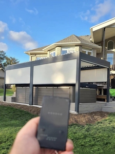 Pergola con Tetto a Lamelle Motorizzate <span class=keywords><strong>in</strong></span> Alluminio Personalizzata <span class=keywords><strong>per</strong></span> Esterni, Struttura <span class=keywords><strong>per</strong></span> Carport con Sistema Solare, Facile Montaggio - Product Image 6