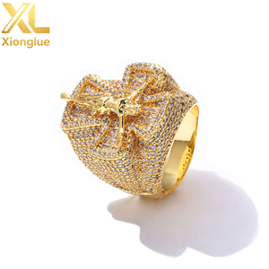 Nuevas llegadas: Anillo unisex de hip hop con cruz de Jesús, microincrustaciones de circonitas, engaste de garra, chapado en oro de 18K, material de cobre, para boda y compromiso. - Product Image 1