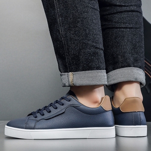Nouvelles baskets minimalistes de style coréen pour hommes, respirantes, blanches, décontractées - Product Image 4