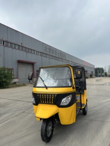 Tuk Tuk 6 places à moteur, tricycle taxi à trois roues, moto à 3 roues pour passagers, moteur à essence, très demandé en Asie - Product Image 1