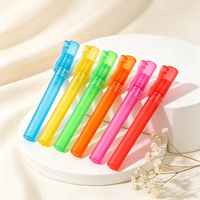 Flacon vaporisateur de parfum en plastique givré personnalisé de 6 ml, 8 ml, 10 ml, rechargeable, à brume fine, atomiseur de voyage pour l'emballage de parfum