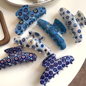 กิ๊บหนีบผมขนาดใหญ่ 11 ซม. สีน้ำเงินเข้มลายตาปีศาจ กิ๊บหนีบผมพีวีซีลายตาสีฟ้าใส อุปกรณ์ตกแต่งผม - Product Image 2