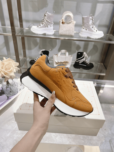 รองเท้าผ้าใบผู้ชายสไตล์วินเทจ พื้นหนา แบบสวมใส่สบาย รุ่น Alexander - Product Image 4