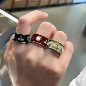 เซโกะ ควีน มัเธอร์ ไวท์ ฟริทิลลาเรีย ไวด์ แซทเทิร์น มิดเดิล คิง เอ็นเมล เกลซ แพนค์ เทรนดี้ เงินแท้ 925 ชุบทอง ประดับพลอย สำหรับคู่รัก - Product Image 1