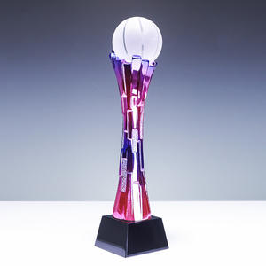 Fábrica nuevo diseño personalizado corona trofeo resina cristal Premio para deportes UV impreso - Product Image 4