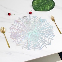 Napperon d'Halloween en plastique irrégulier motif araignée sombre, style minimaliste moderne, pour une ambiance festive, imperméable, anti-taches, antidérapant et résistant à la chaleur