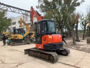 Mini-excavatrice sur chenilles Kubota KX163-5 d'occasion, 5,5 tonnes, à bras de rotation zéro, avec ligne de brise-roche - Product Image 4