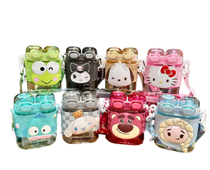 Double-Decker Strawberry Bear Tasse à eau en <span class=keywords><strong>plastique</strong></span> pour enfants High Beauty Square Straw for Elementary School Camping Incluse Cap - Product Image 2